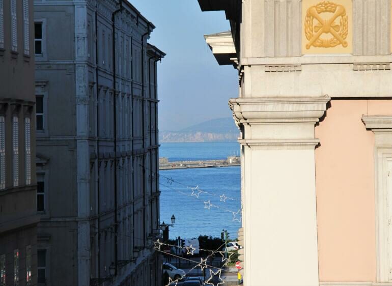 Raffinato appartamento vista P.zza Borsa